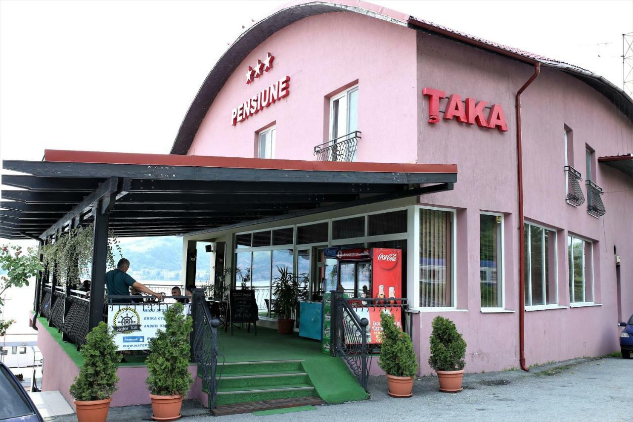 Pensiunea Taka Orşova Exterior foto
